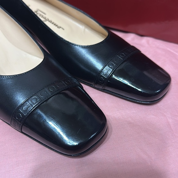 Ladies brand new authentic Salvatore Ferragamo shoes 8 1/2  4A - Picture 5 of 8